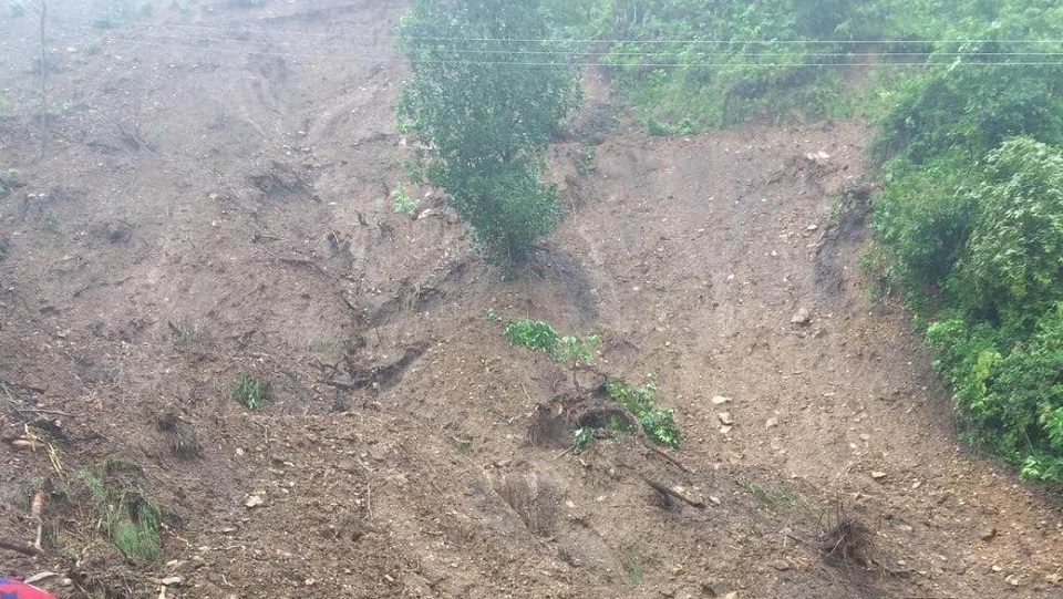 कालिकोटमा पहिरोले पुरिएर छ जनाको मृत्यु
