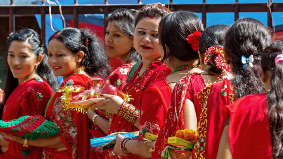 हिन्दू नेपाली महिलाहरु आज महत्वपूर्ण पर्व तीज मनाउँदै