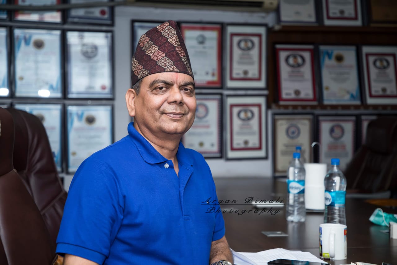 एकपटक सडकमा आएर त हेर सरकार! भोक कस्तो हुन्छ ?