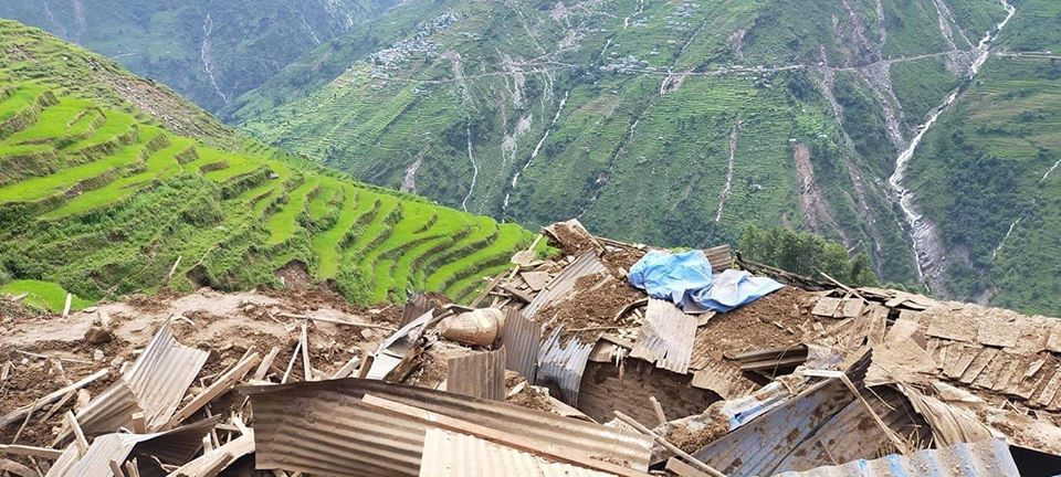 सिन्धुपाल्चोक पहिरो : १८ जनाको शव भेटियो