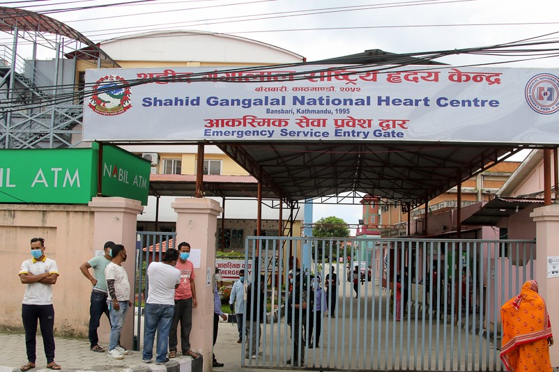 पूर्वन्यायाधीश चालिसेको कोरोना संक्रमणबाट मृत्यु