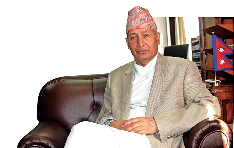 आफूलाई असफल सावित गर्दै बाहिरिए डा. खतिवडा