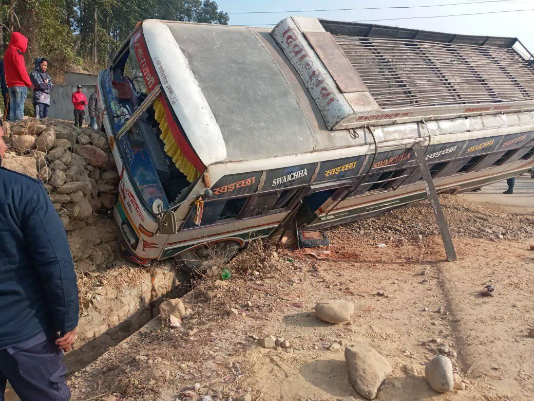 सरकारले कुनै पनि बहानामा असार १ देखि भदौ मसान्तसम्म सडक नखन्न अनुरोध