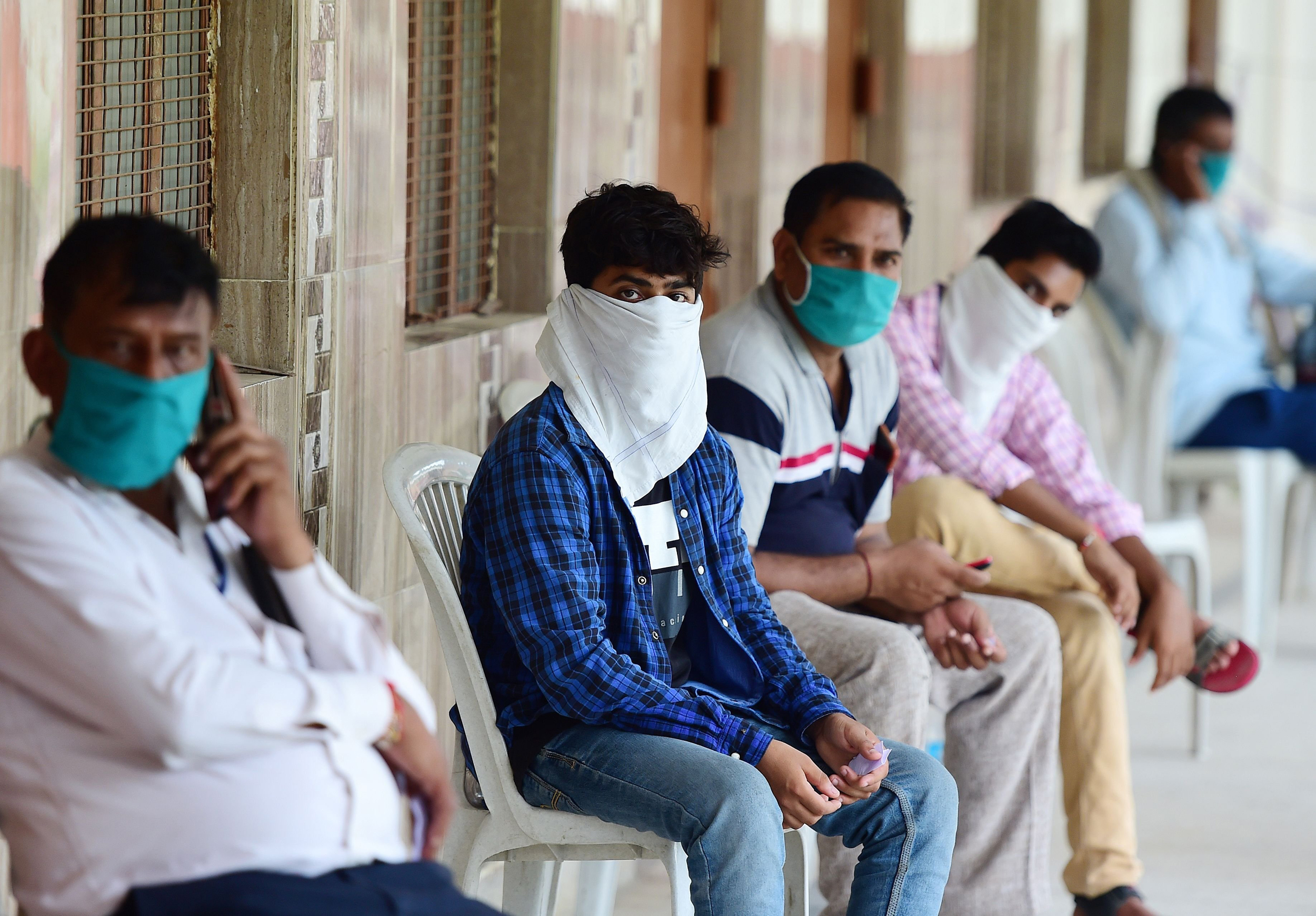 भारतमा कोरोना भाइरस सङ्क्रमितको सङ्ख्या एक करोड तीन लाख ४० हजारभन्दा बढी