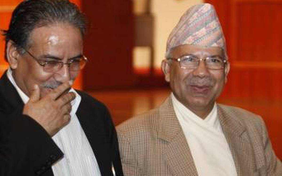 प्रचण्ड-नेपाल नेकपाको स्थायी कमिटी : माधवकुमार नेपालको संयोजकत्वमा कार्यदल गठन