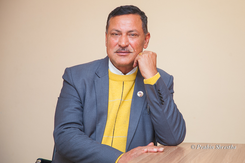 नवनियुक्त स्वास्थ्य तथा जनसंख्या मन्त्री विरोध खतिवडाले केही महिनाभित्रै नेपाललाई कोरोनामुक्त गर्ने अभियानमा
