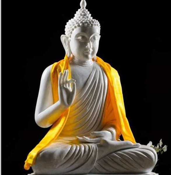 भैरहवास्थित गौतमबुद्ध अन्तर्राष्ट्रिय विमानस्थलमा राख्ने तयारी गरिएको बहुमूल्य बुद्धमूर्ति बिहीबार नेपाल आइपुग्यो