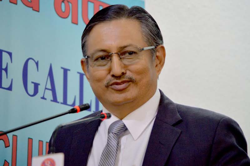गृहमन्त्री बालकृष्ण खाँडले नेकपा माओवादी केन्द्रका अध्यक्ष प्रचण्डसँग भेटवार्ता