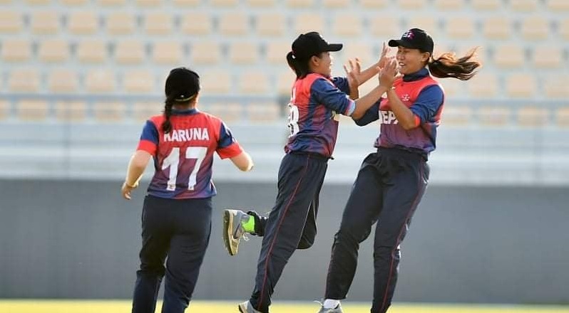 नेपाल   महिला टि२० च्याम्पियनसिपमा लगातार तेस्रो जितसेमिफाइनलमा स्थान पक्का