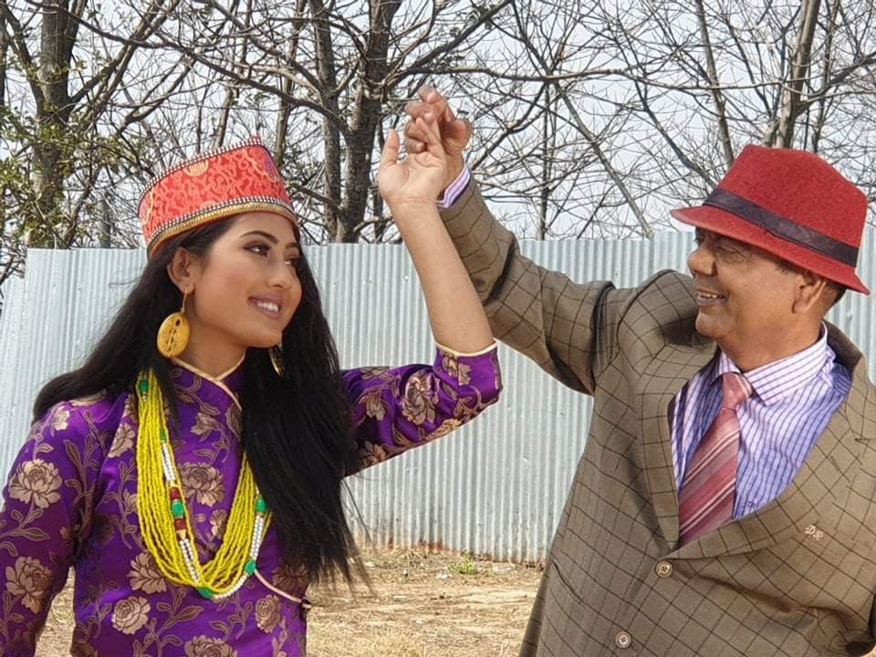 कीर्तिमानी गीतकार डा. उपाध्यायको एउटै गीतमा १५० भन्दा बढी ड्रेस परिवर्तन