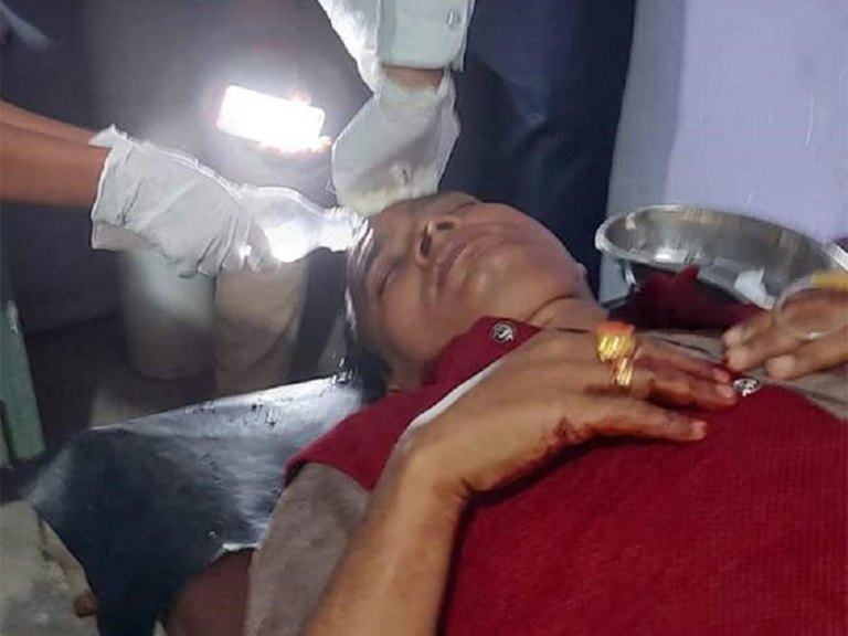 सर्लाहीको बयलबास बजारमा झडप जनता समाजवादी पार्टीका प्रमुख सचेतक एवम् सर्लाही क्षेत्र नम्बर १ का संघीय सांसद प्रमोद साह घाइते