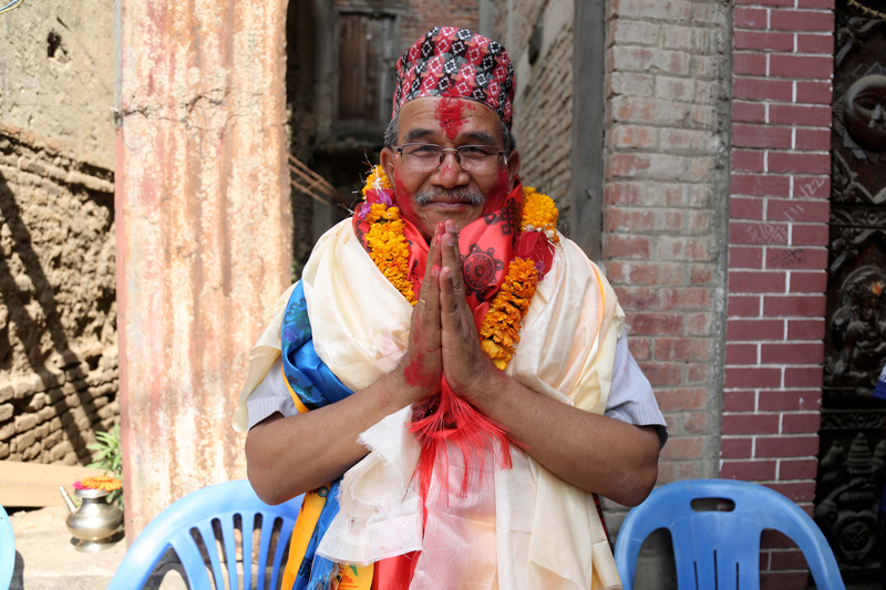 ललितपुर महानगरमा सत्ता गठबन्धनको तर्फबाट चिरिबाबु महर्जनले मेयरका लागि मनोनयन दर्ता