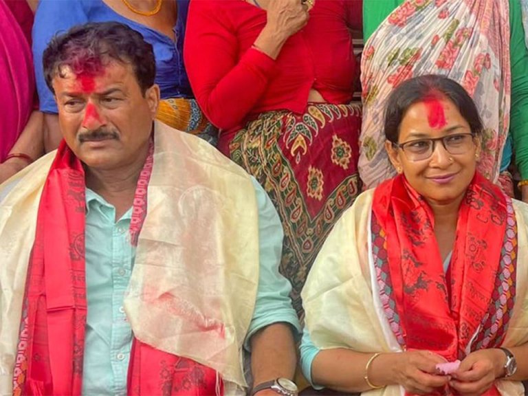 चितवनको भरतपुर महानगरपालिकाको मेयर र उपमेयरमादाहाल र उपमेयरमा काँग्रेसका चित्रसेन अधिकारी निर्वाचित
