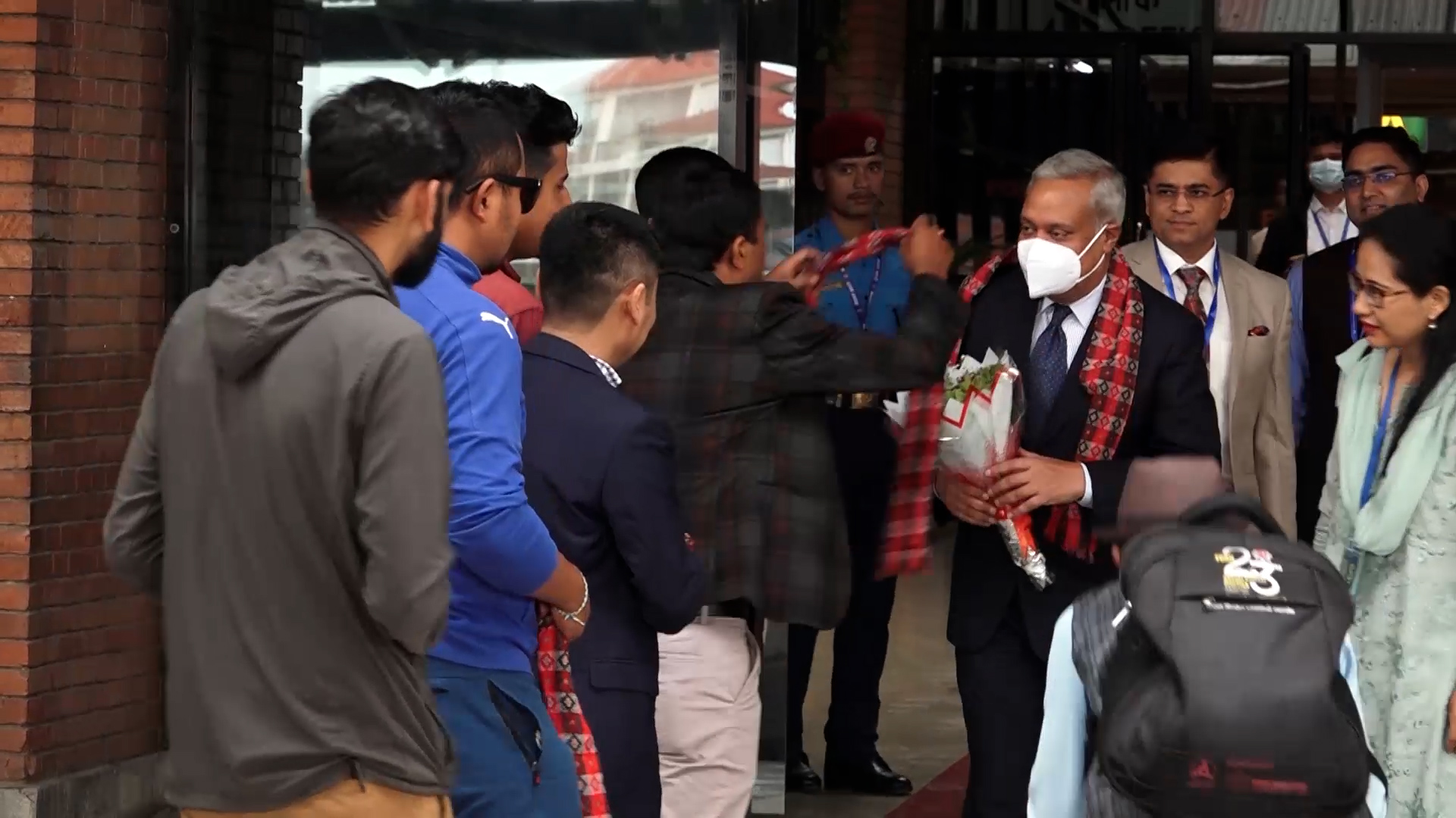 भारतीय नवनियुक्त राजदूत नवीनकुमार श्रीवास्तव शनिवार दिउँसो काठमाडौं आइपुगे