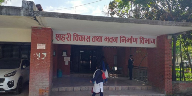 एक हप्तासम्म फोहोर मैला ढुवानीका सवारी साधन सन्चालन नगरिदिन काठमाडौं महानगरपालिकालाई आग्रह