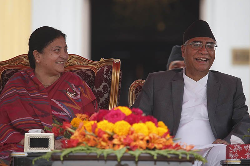 प्रधानमन्त्री शेरबहादुर देउवाले राष्ट्रपति विद्यादेवी भण्डारीसँग भेट्दै
