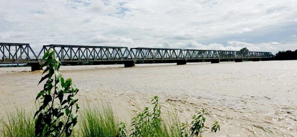 लगातारको वर्षाकाकारण बाँकेमा राप्ती नदीमा पानीको सतहले खतराको तह पार