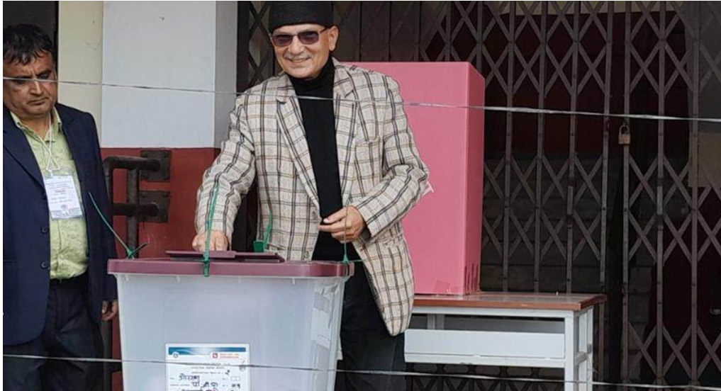 नेपाल समाजवादी पार्टीका अध्यक्ष डा. बाबुराम भट्टराईले मतदान गरे