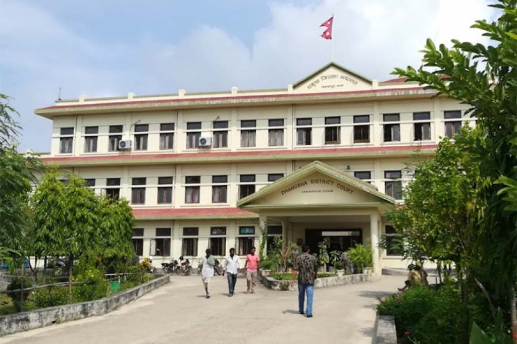 बालुवा उत्खननको विरोध गर्दा मारिएका ओमप्रकाश महतो (दिलीप) को मुद्दामा बुधबार धनुषा जिल्ला अदालतमा सुनुवाइ हुँदै