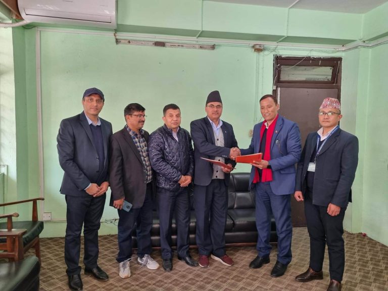 काठमाडौं महानगर क्षेत्रका मुख्य सडकमा आधुनिक सडक बत्ती जडान गर्न काठमाडौं महानगरपालिका र नेपाल विद्युत प्राधिकरणबीच सम्झौता
