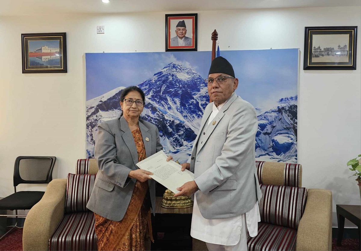 राष्ट्रिय सभा उपाध्यक्ष पदबाट उर्मिला अर्यालकाे राजीनामा